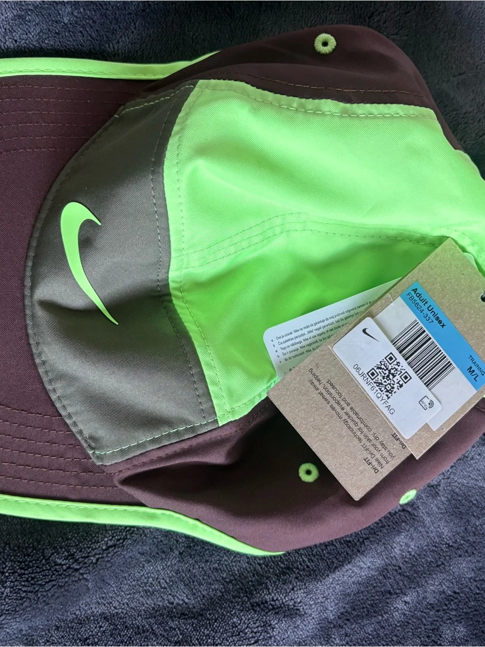 Nike Men’s Brown & Neon Green Running Cap